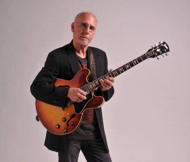 larry-carlton