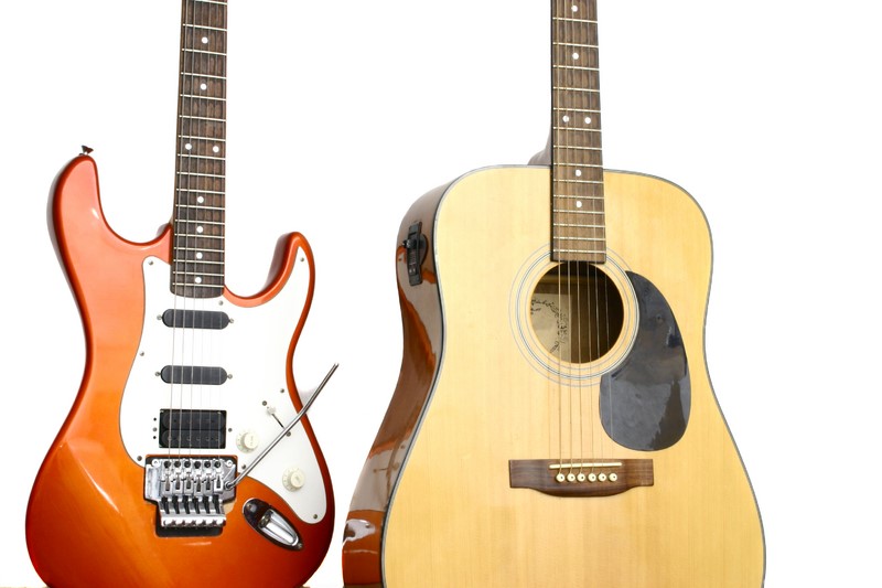 acoustic-vs-electric-guitar